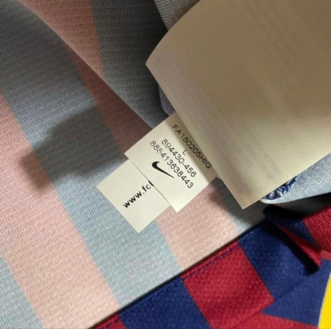 17-18 バルセロナ イニエスタ 最終戦レプリカユニフォーム 正規品