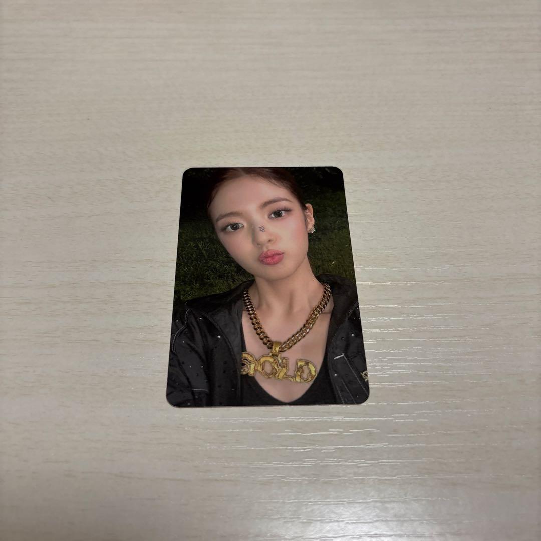 ITZY トレカ リア GOLD starriver 中華特典 - メルカリ