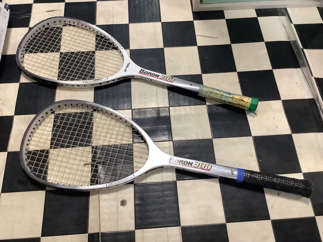 YONEX ヨネックス　軟式テニスラケット　BORON300 2本セット ボロン BORON 300 SL2 ソフトテニスラケット ケース付き ヨネックス