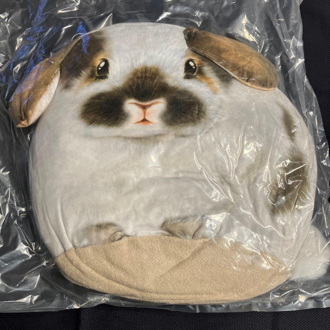 フェリシモ うさぎクッション - メルカリ