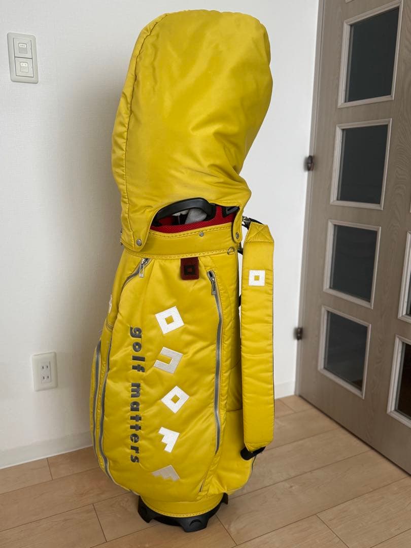 オノフ OB3620 グローブライド ONOFF Caddie Bag 矢野 東選手監修、ブラックに統一した美しいデザインのモデル 『ONOFF