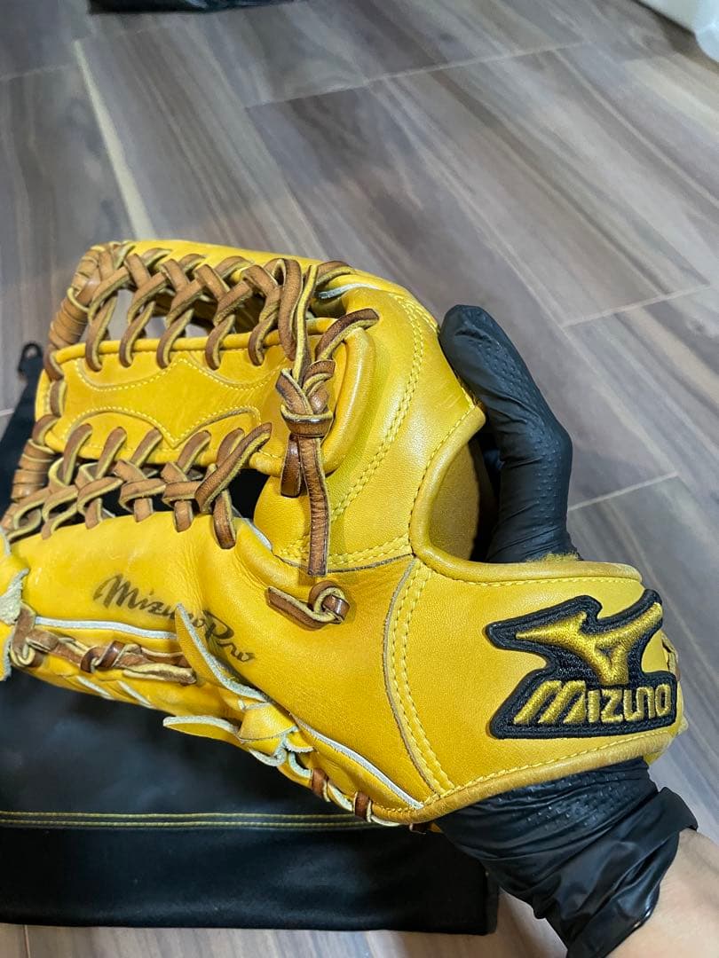 Mizuno Pro 硬式グローブ イエロー 袋付き　ファインセレクション Amazon | ミズノ MIZUNO 【専用袋グラブ袋付き】 ミズノプロ MizunoPro