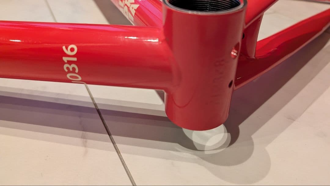 MAVERICK CYCLES JEDAN Frame Set Mサイズ ピンク - メルカリ