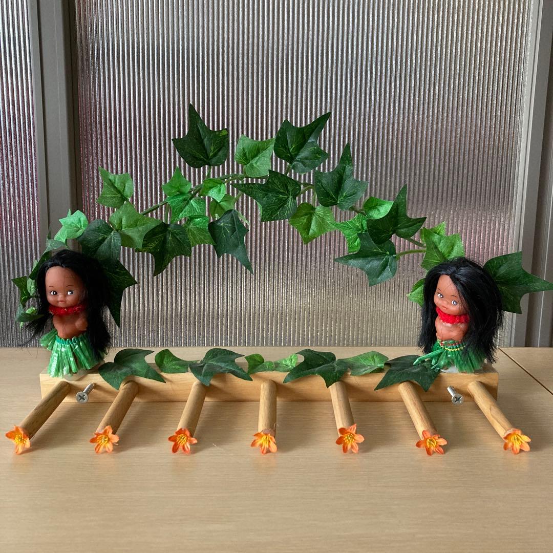 ハワイアン 日焼け ガングロ フラガール 装飾レイ アクセサリー掛け 年代物 ハワイアン 日焼け ガングロ フラガール 装飾レイ アクセサリー掛け 年代物