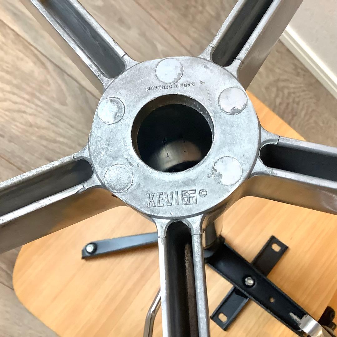 Fritz Hansen KEVI ケヴィチェア 木目調 キャスター付 中古品 - メルカリ