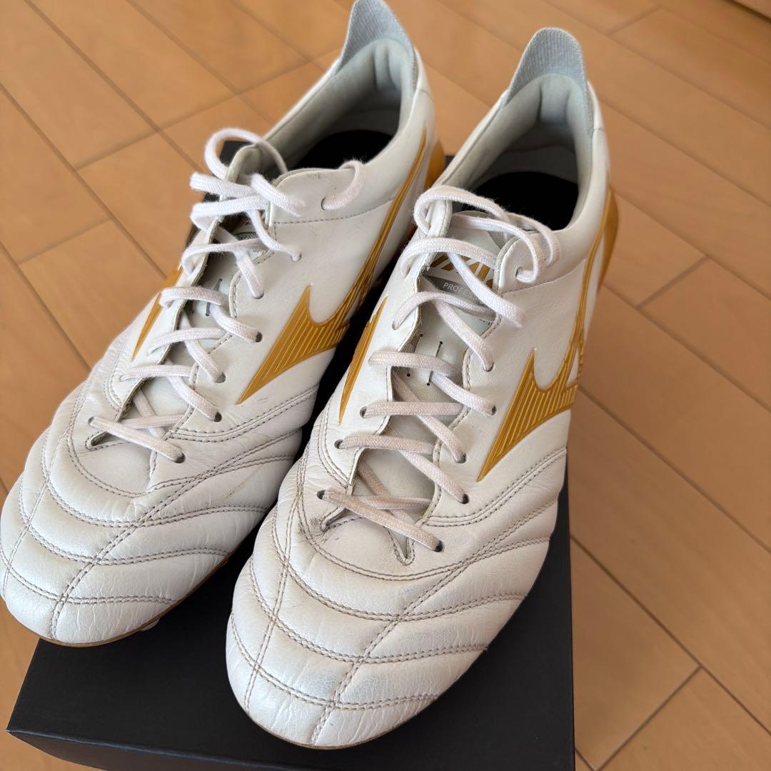 モレリアNEO4 JAPAN 26.0cm 白×ゴールド