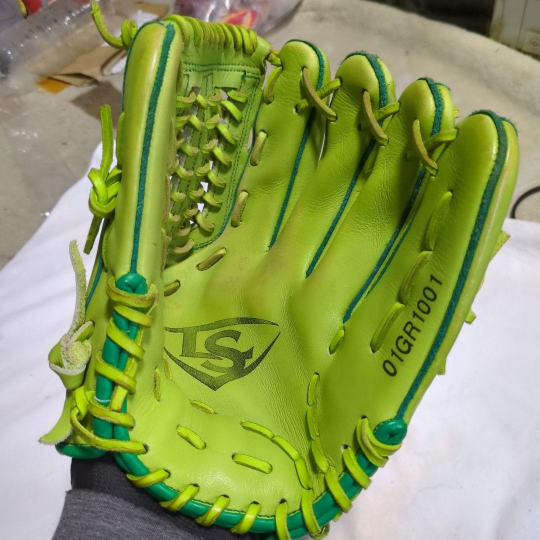 野球グローブ:上原浩治、イチロー マック鈴木、前田健太モデル.TPX2個