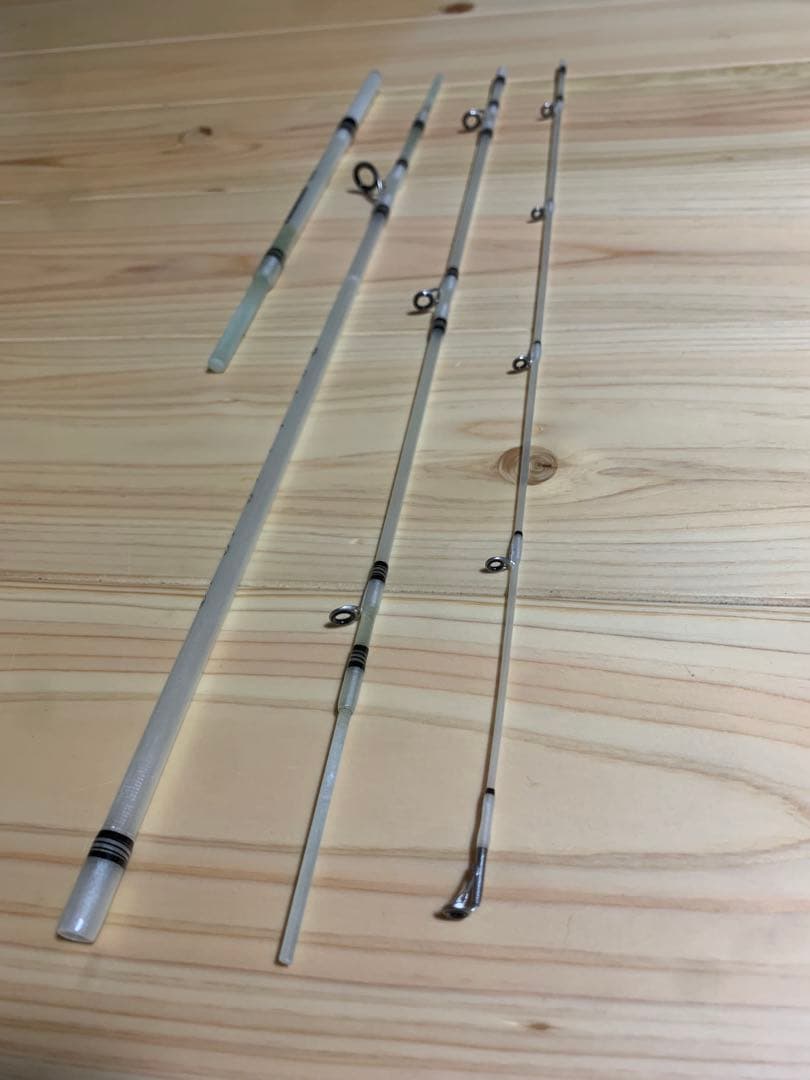 トラウトロッド グラスファイバー製 クリア/ホワイト Amazon | 渓流ロッド 微物ロッド トラウトロッド グラスファイバー 超