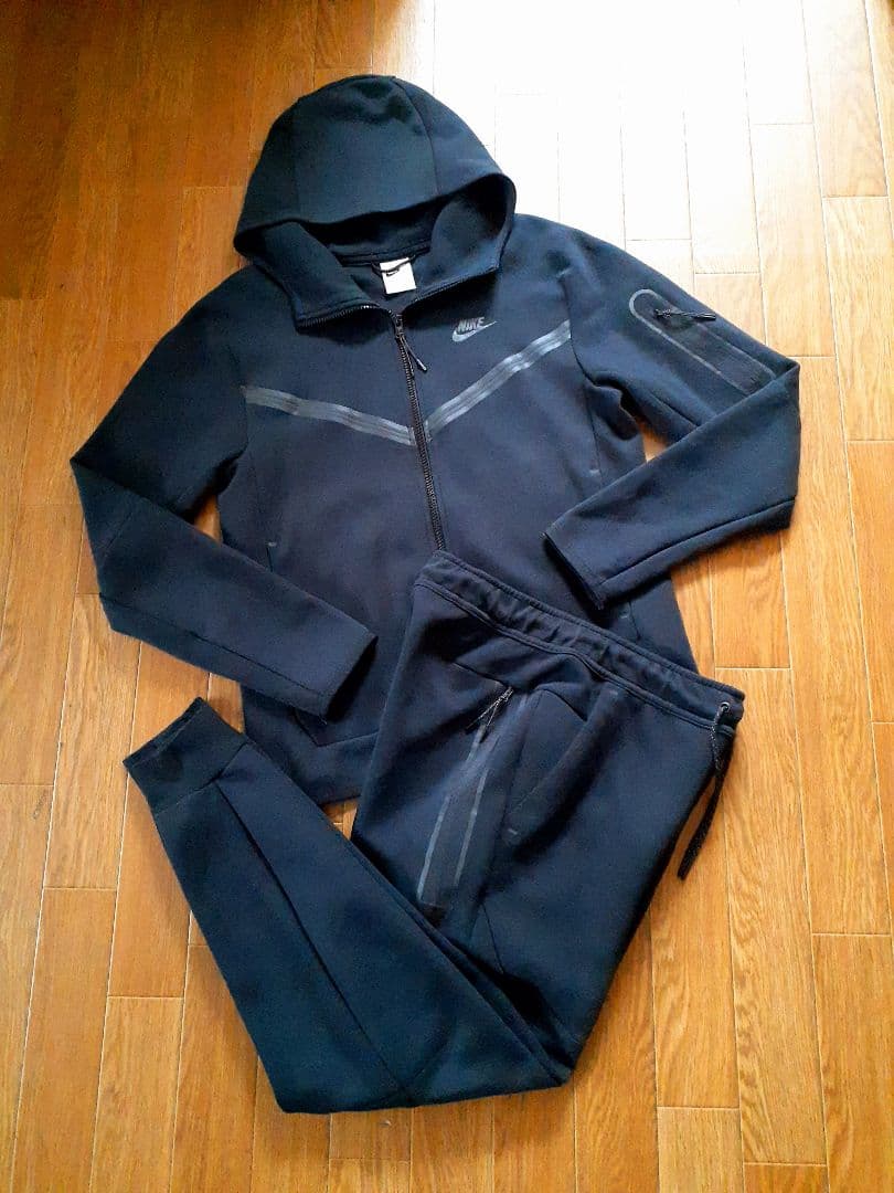 NIKE テックフリース セットアップ 上下 ブラック S 国内正規品 - メルカリ