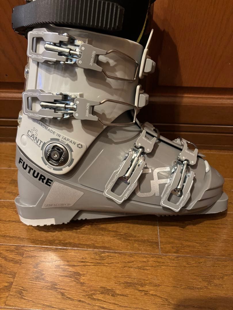 GEN FACTORY スキーブーツ FUTURE 26.0cm