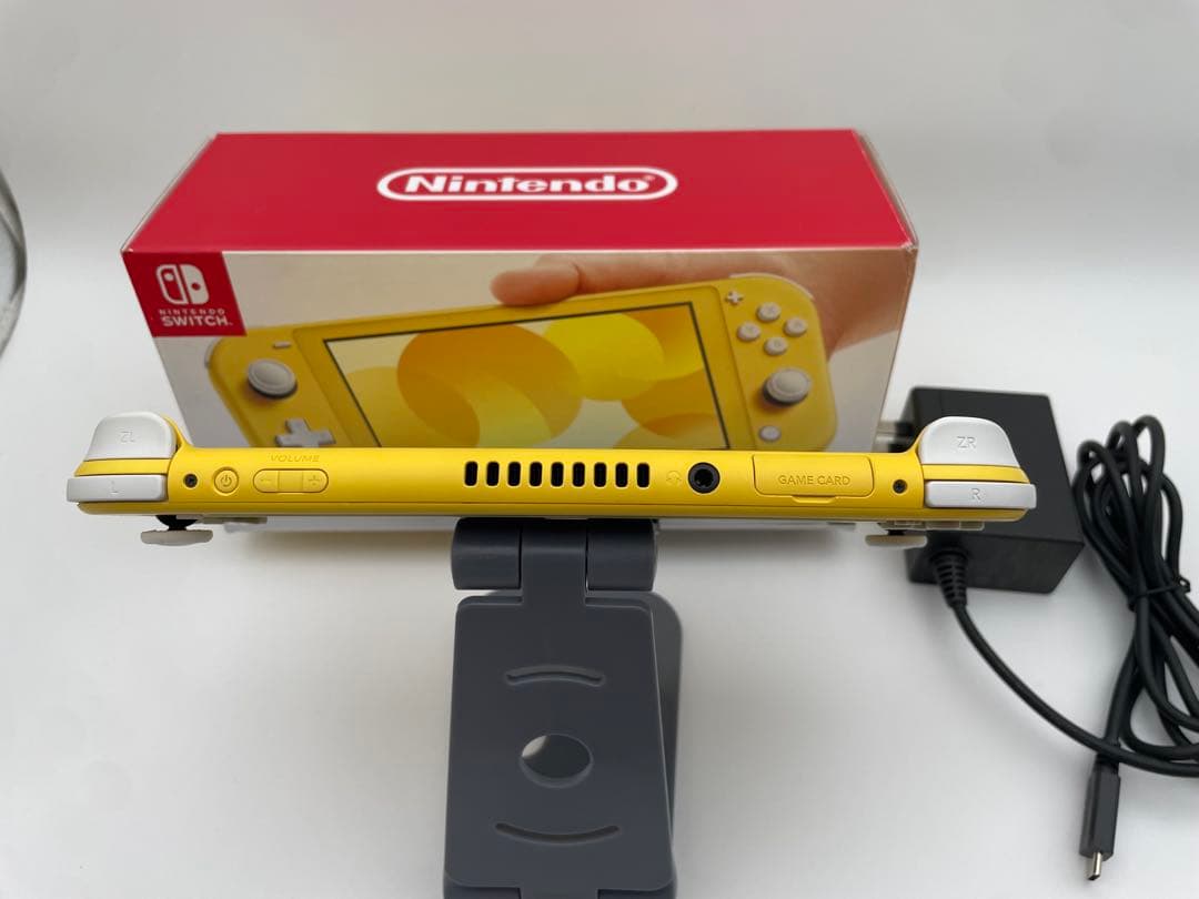 Nintendo Switch Lite イエロー 本体 Nintendo Switch
