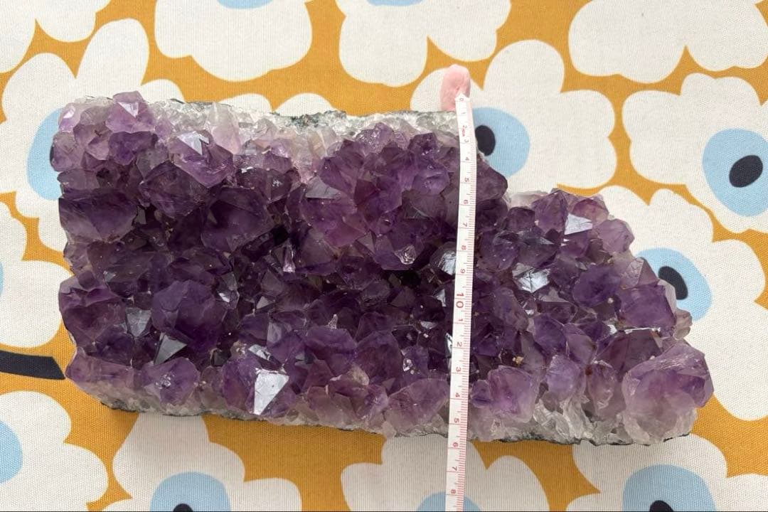 SALE✩.*˚天然石 水晶 アメジスト クラスター 原石 3.5kg 台座付き