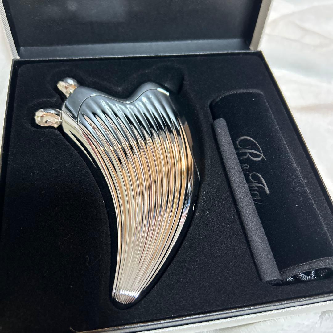 ReFa フェイスローラー(カッサ) シルバー 収納ケース付き - メルカリ