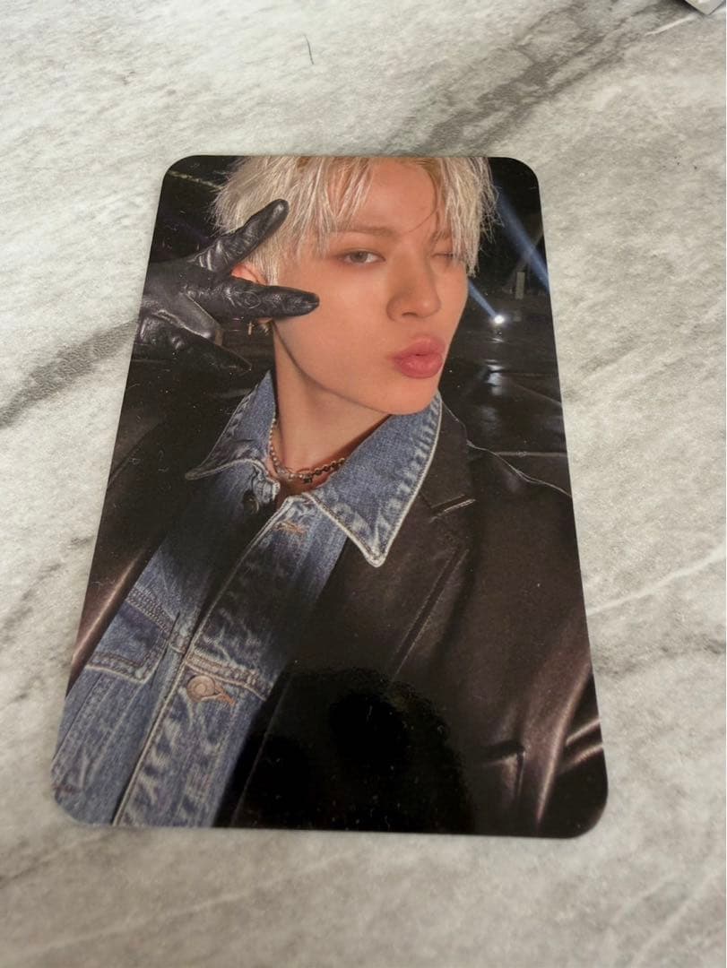 treasure ジョンファン トレカ 京セラ 限定 ラキドロ - メルカリ