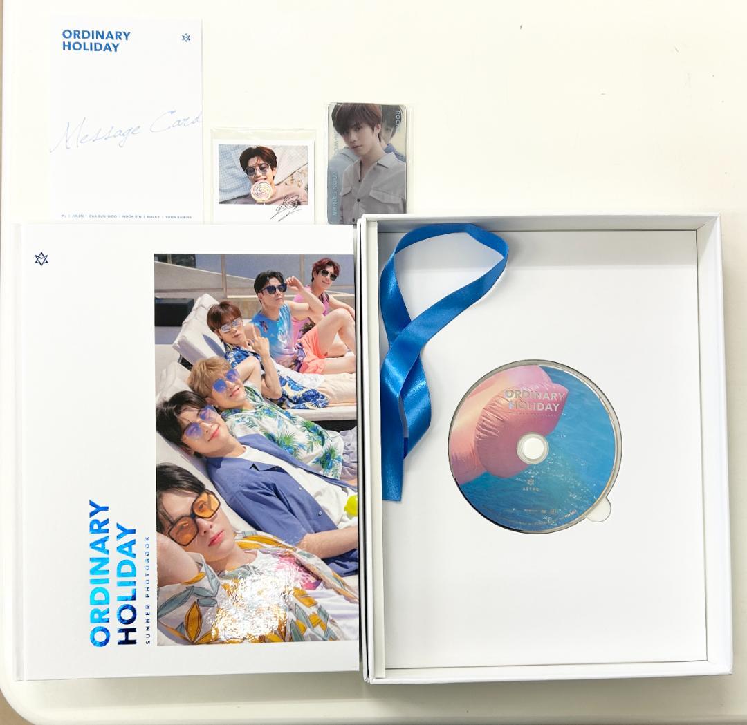 ASTRO ORDINARY HOLIDAY 写真集 日本版（G943）