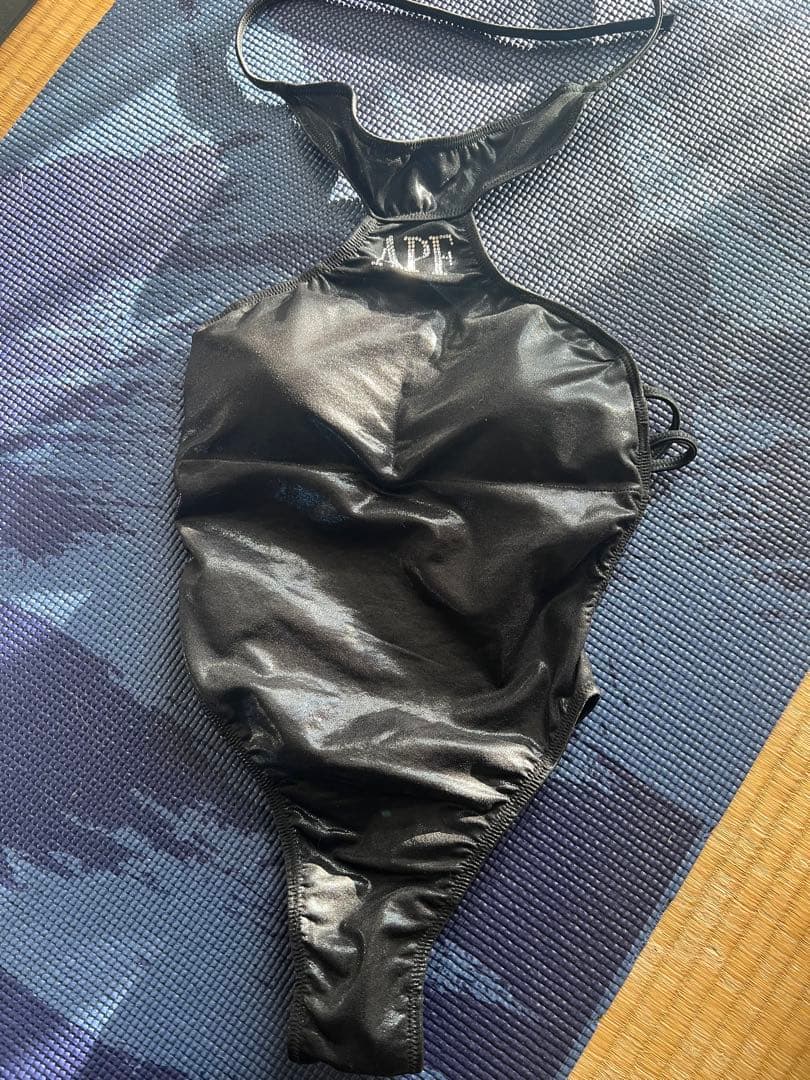 APF モノキニ　Sサイズ　美品