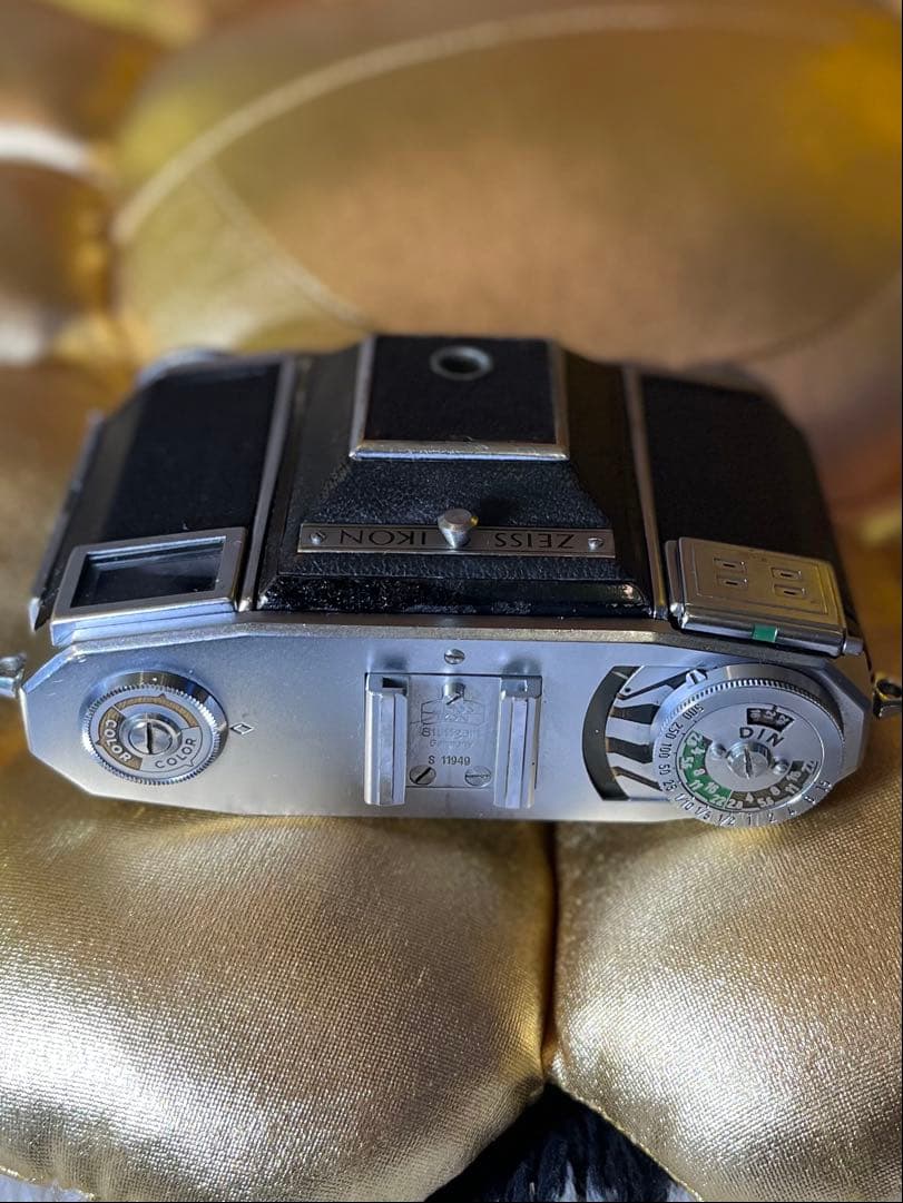 Zeiss Ikon Contessa 35 赤T テッサー 45mm F2.8 - メルカリ