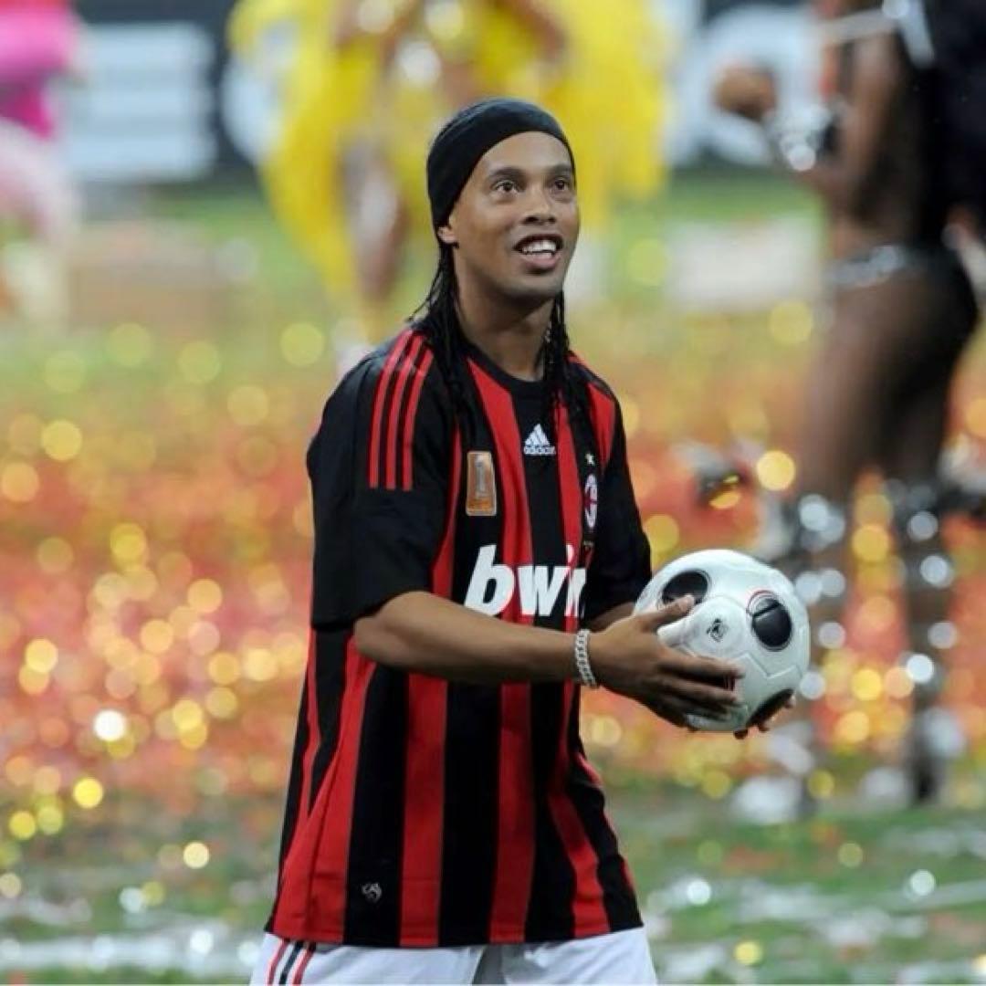 【貴重/正規品】ロナウジーニョ　ACミラン　ユニフォーム 2026年最新】ACミラン ユニフォーム ロナウジーニョの人気アイテム