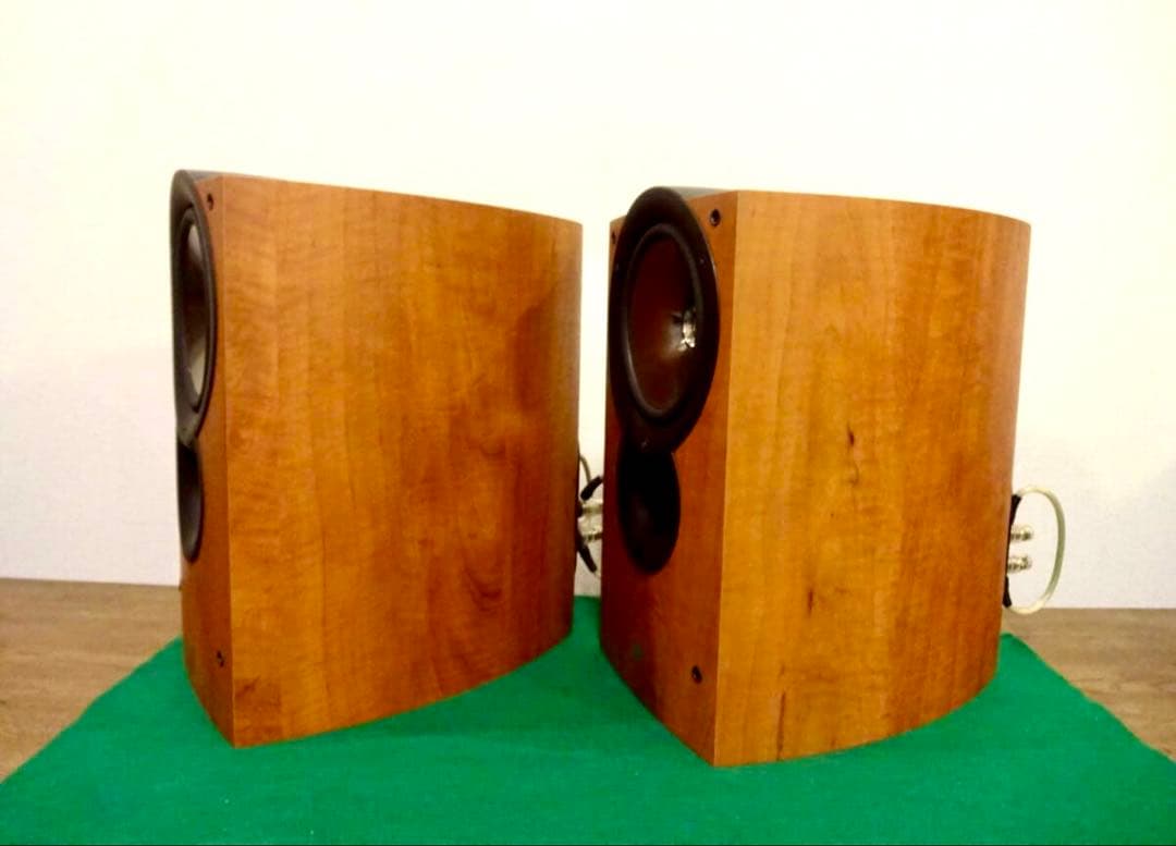 KEF IQ3 ブックシェルフ型同軸スピーカ - メルカリ