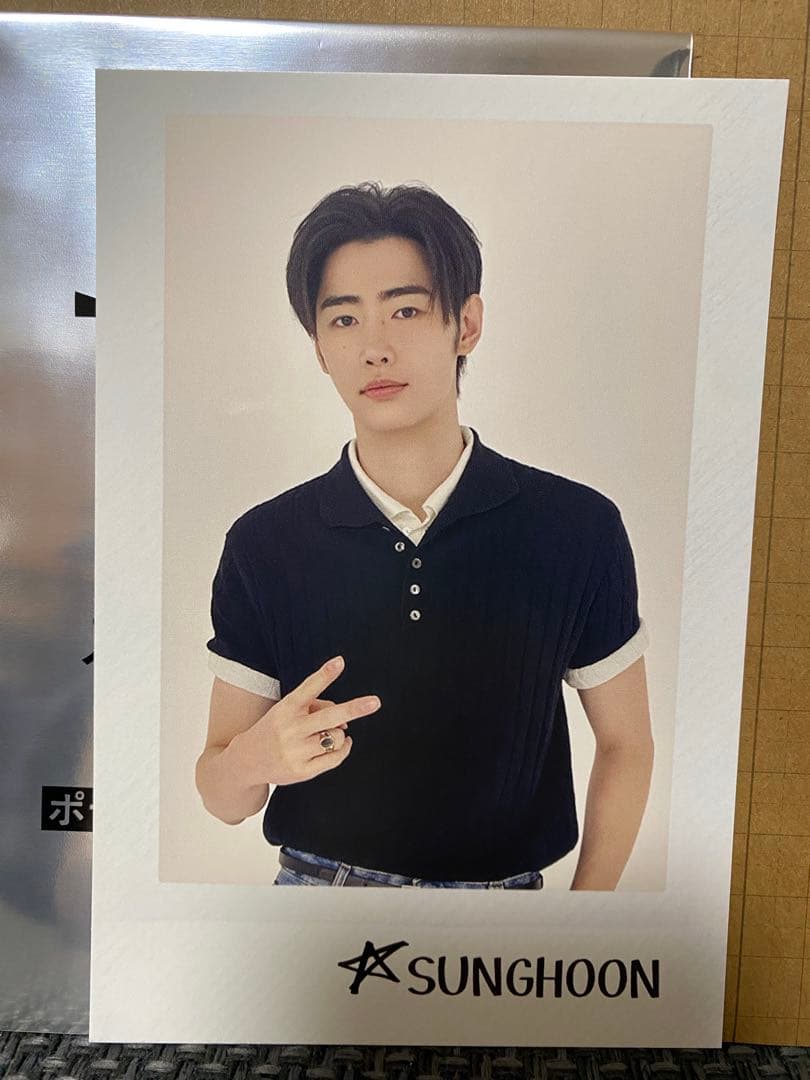 ENHYPEN映画入場者特典 ソンフン ビジュアルカード - メルカリ