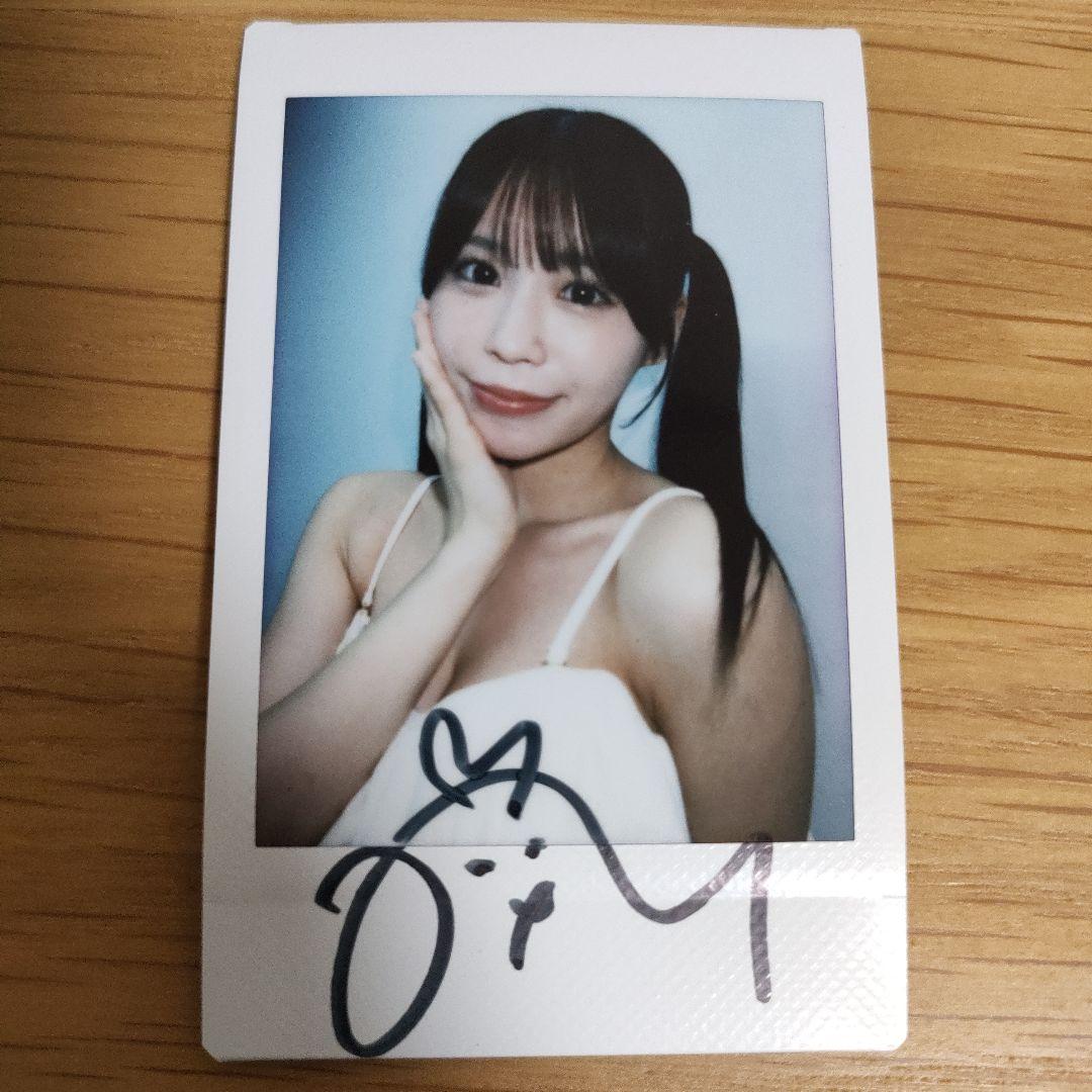 未歩なな 直筆サイン入りチェキ ④ - メルカリ