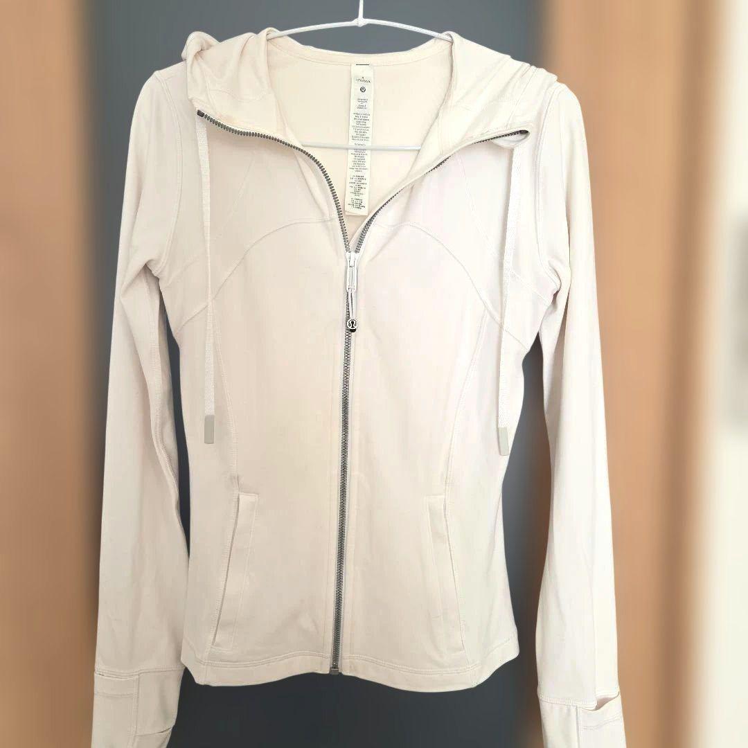 ルルレモン　Defineジャケット　Nulu 4 オフホワイト クロップ Define ジャケット *リブNulu シャイン | ジャケット