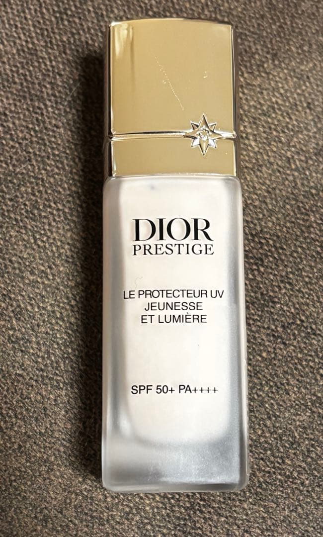 ディオール プレステージ ホワイト ル プロテクターUVルミエール