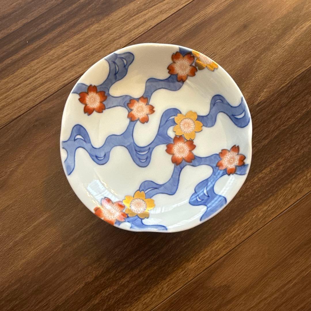 深川製磁 宮内庁御用達 「川に桜」 小皿 1客 廃盤品 - メルカリ