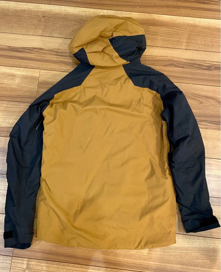 ピークパフォーマンスGORE-TEXスキーウェア上下セット