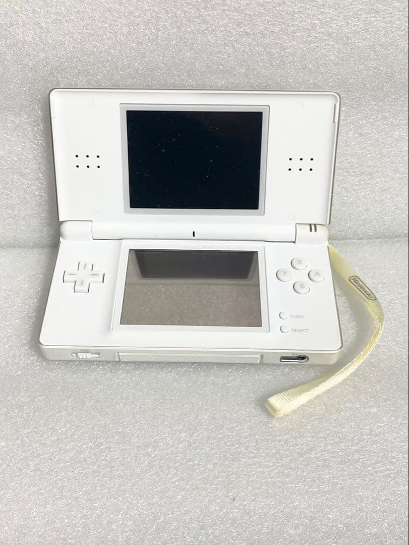 正規品】任天堂 ニンテンドー dsライト ホワイト - メルカリ