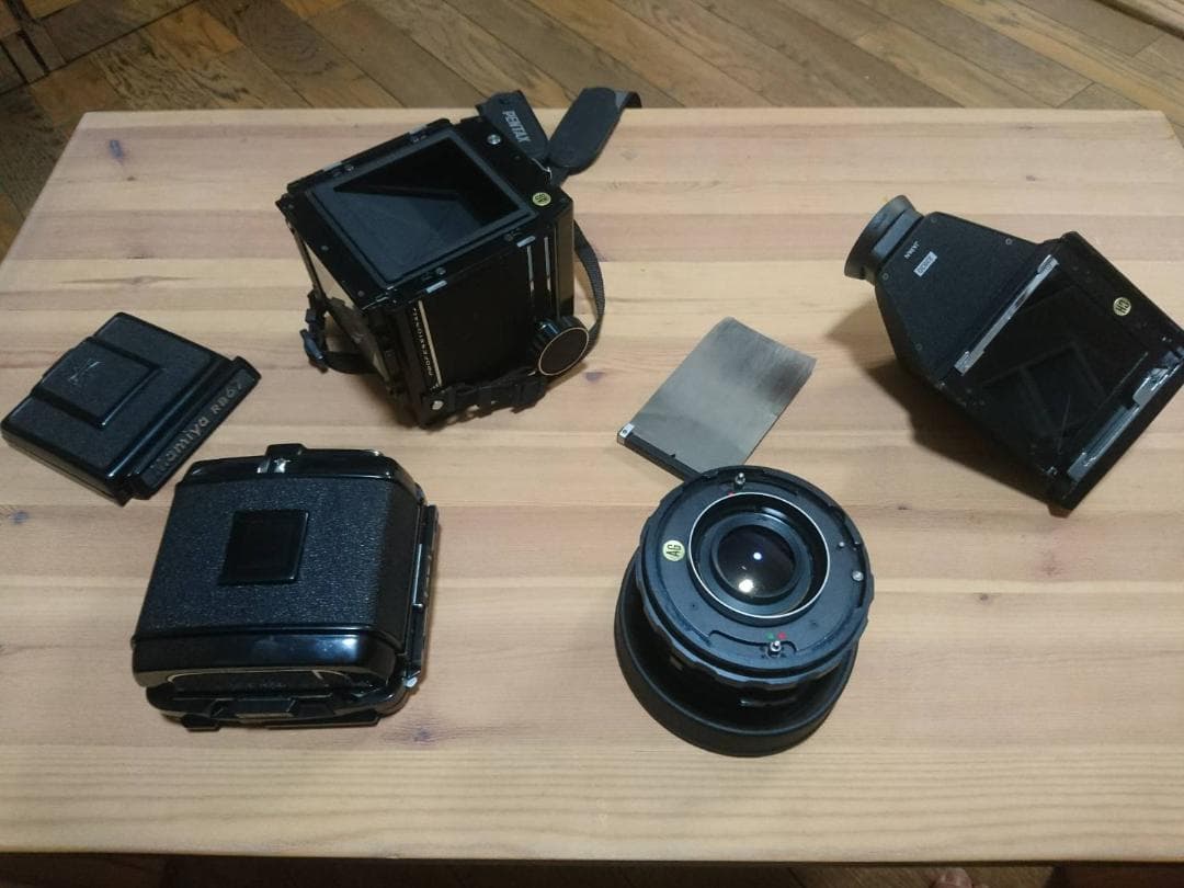 美品 マミヤ RB67 PROFESSIONAL S + レンズ + ファインダ マミヤ Mamiya RB67 PRO SD / プリズムファインダー MODEL 2 RB/RZ用