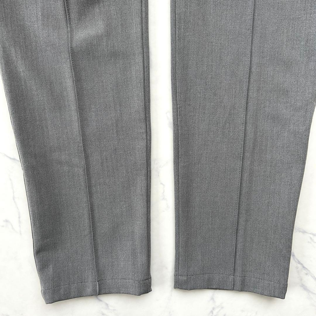 極美品 マークアンドロナ 2023年 ゴルフパンツ ラバーロゴ 裏起毛