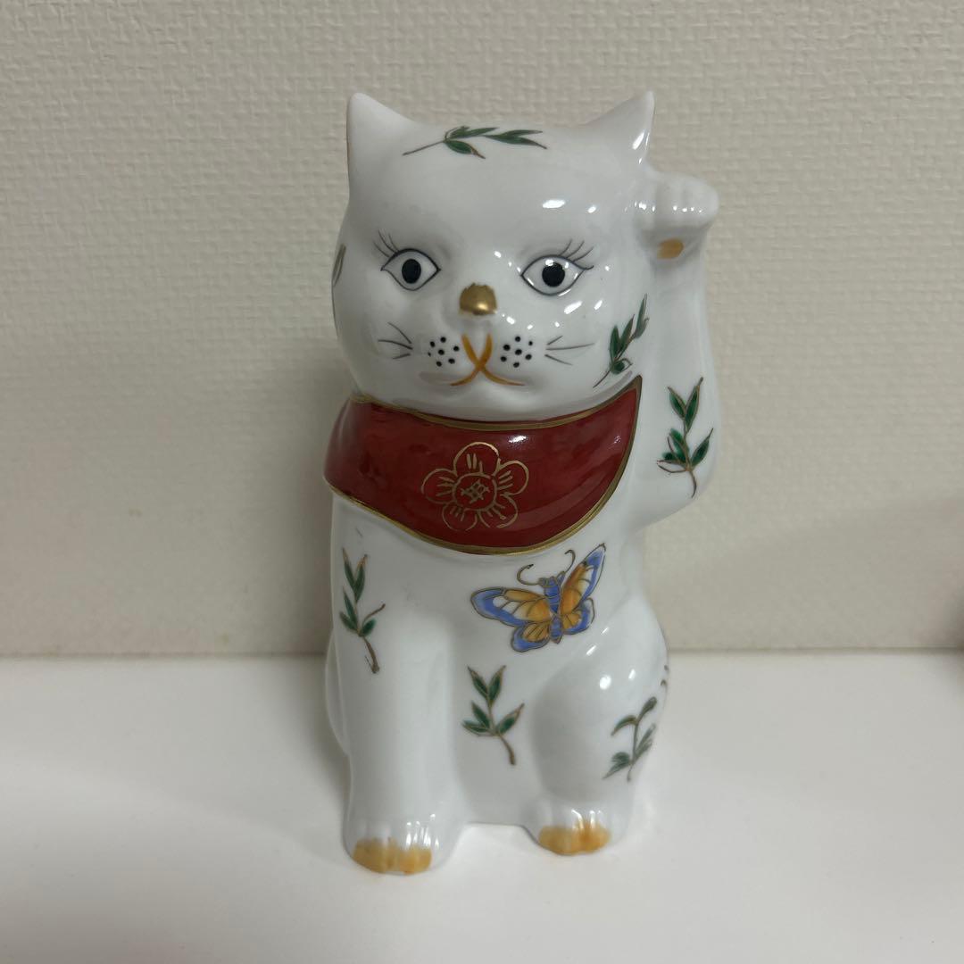 美品　伊万里　招き猫　手描き　花と蝶　商売繁盛　良縁 2026年最新】伊万里招き猫の人気アイテム - メルカリ