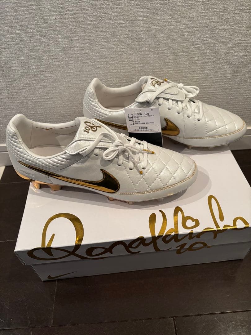 Ronaldinho × Nike Tiempo Legend 27.5cm