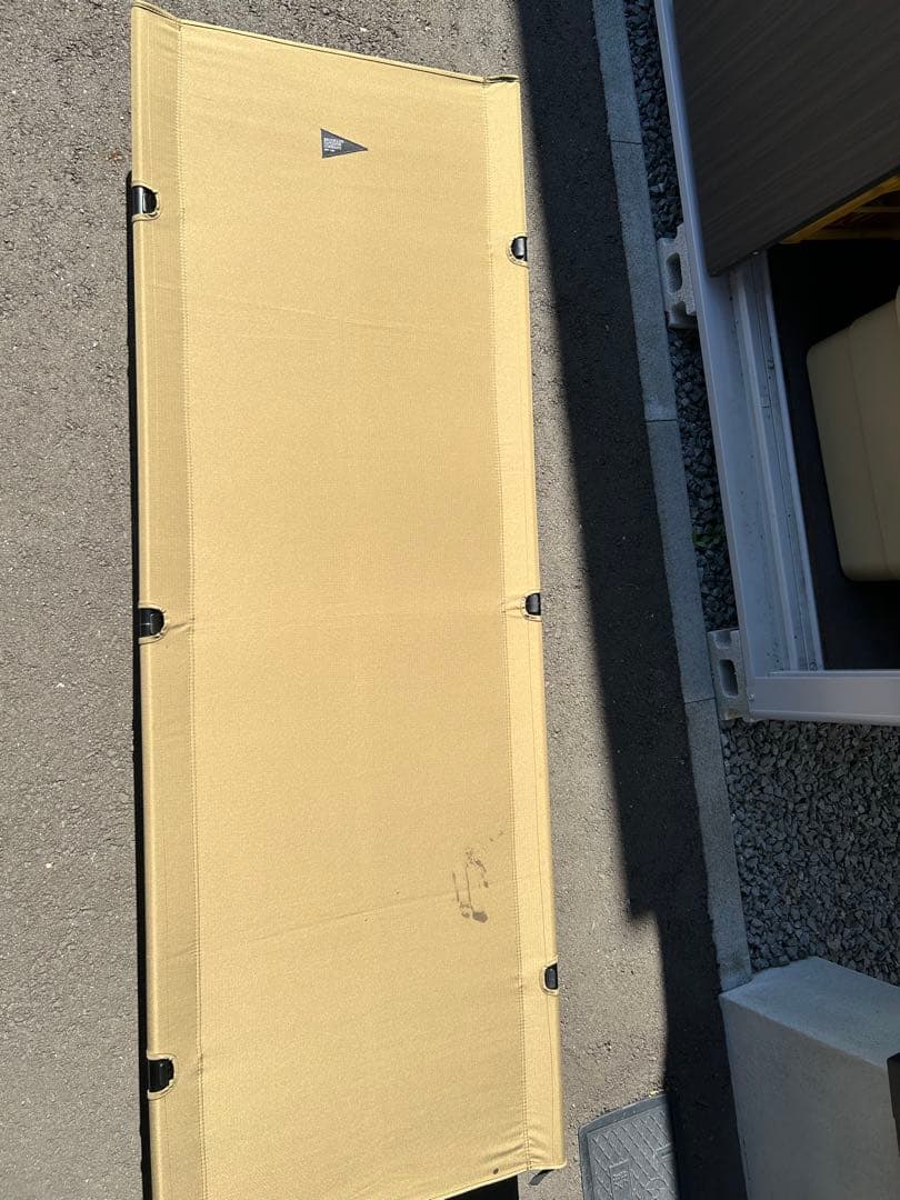 BROOKLYN OUTDOOR COMPANY ベージュコット2way ブルックリン アウトドア カンパニーの2WAYコットは「ハリのある寝心地