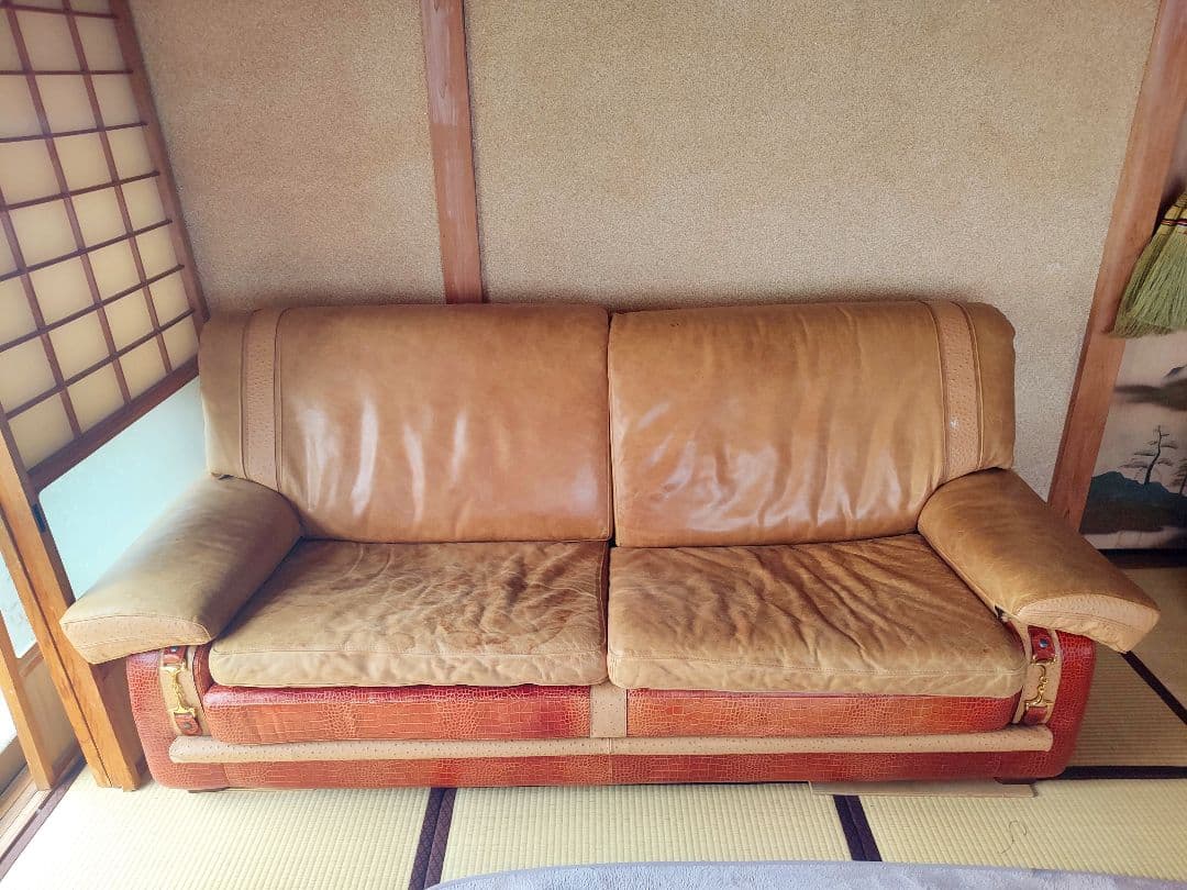 レザー 2人掛けソファ クロコダイル　GUCCI 希少！限定！すぐ届く！GUCCI クロコダイルレザー ジップ 長財布