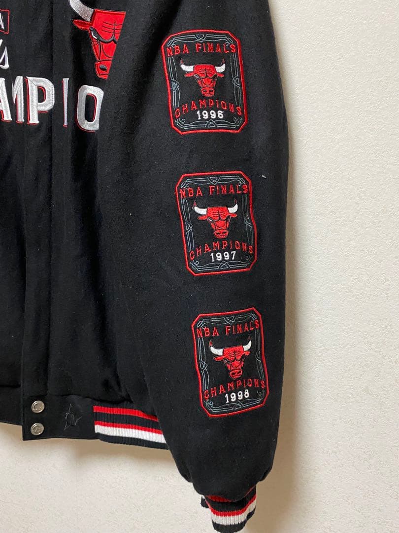 NBA JHデザイン シカゴブルズファイナルチャンピオン リバーシブル