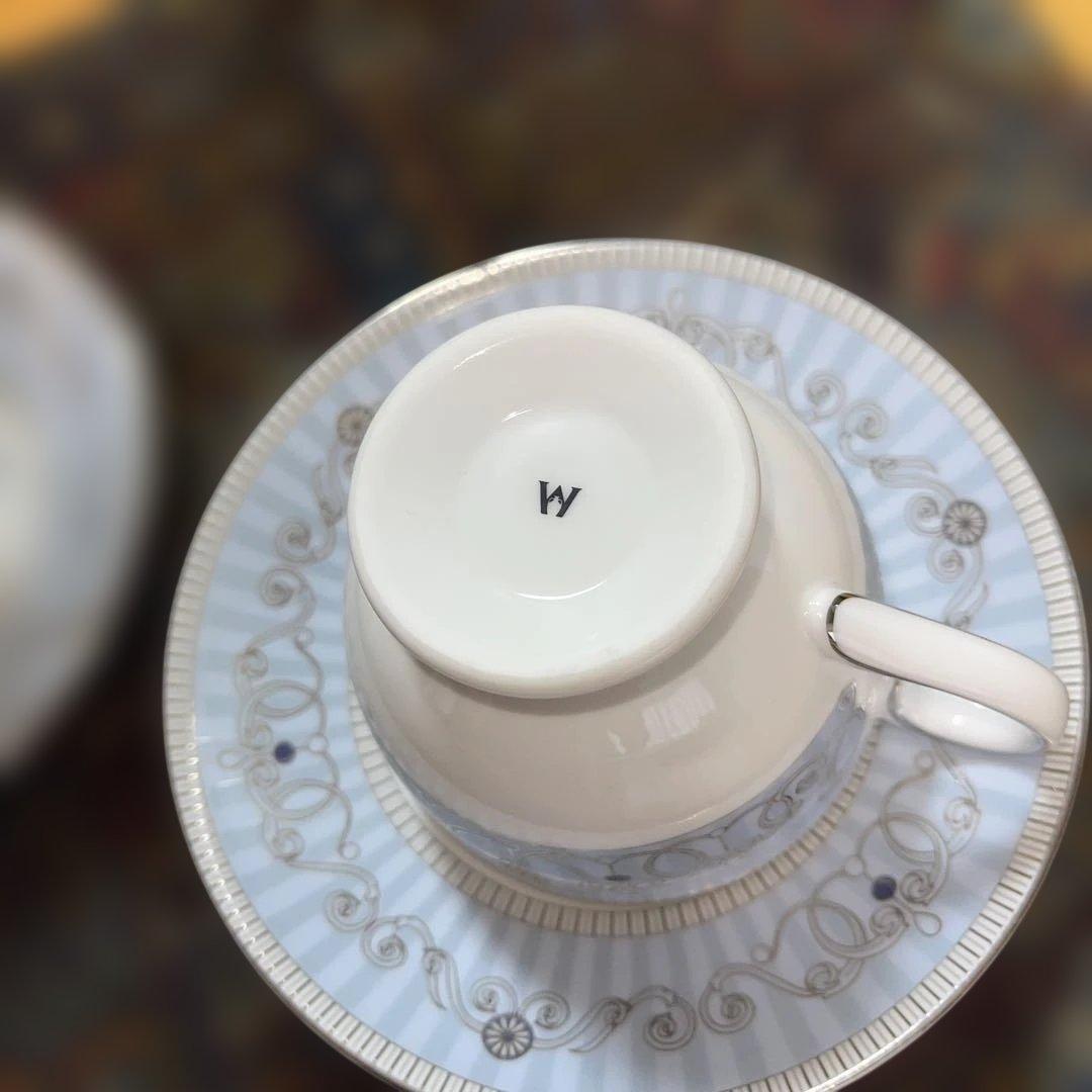 ウェッジウッド アレクサンドラ カップ・ソーサーセット - メルカリ