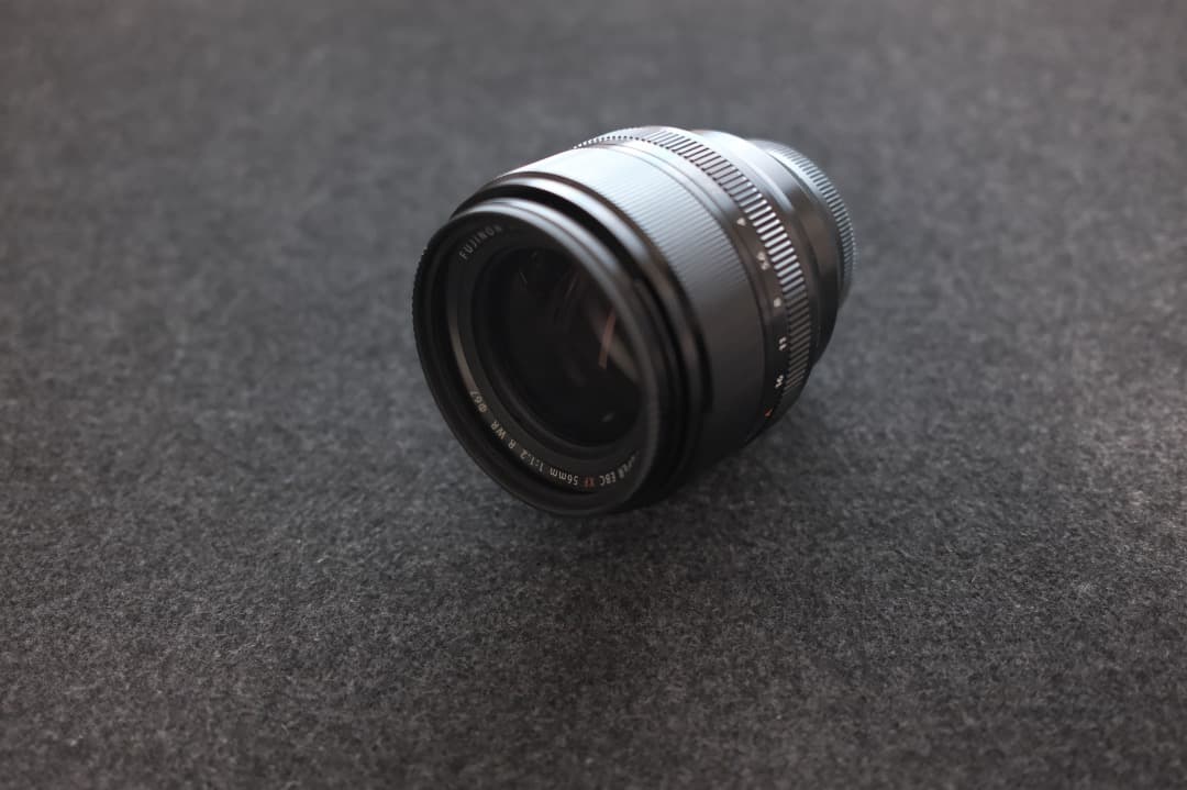 美品 FUJIFILM XF56mm F1.2 R WR Amazon.com : Fujifilm XF56mmF1.2 R : Electronics