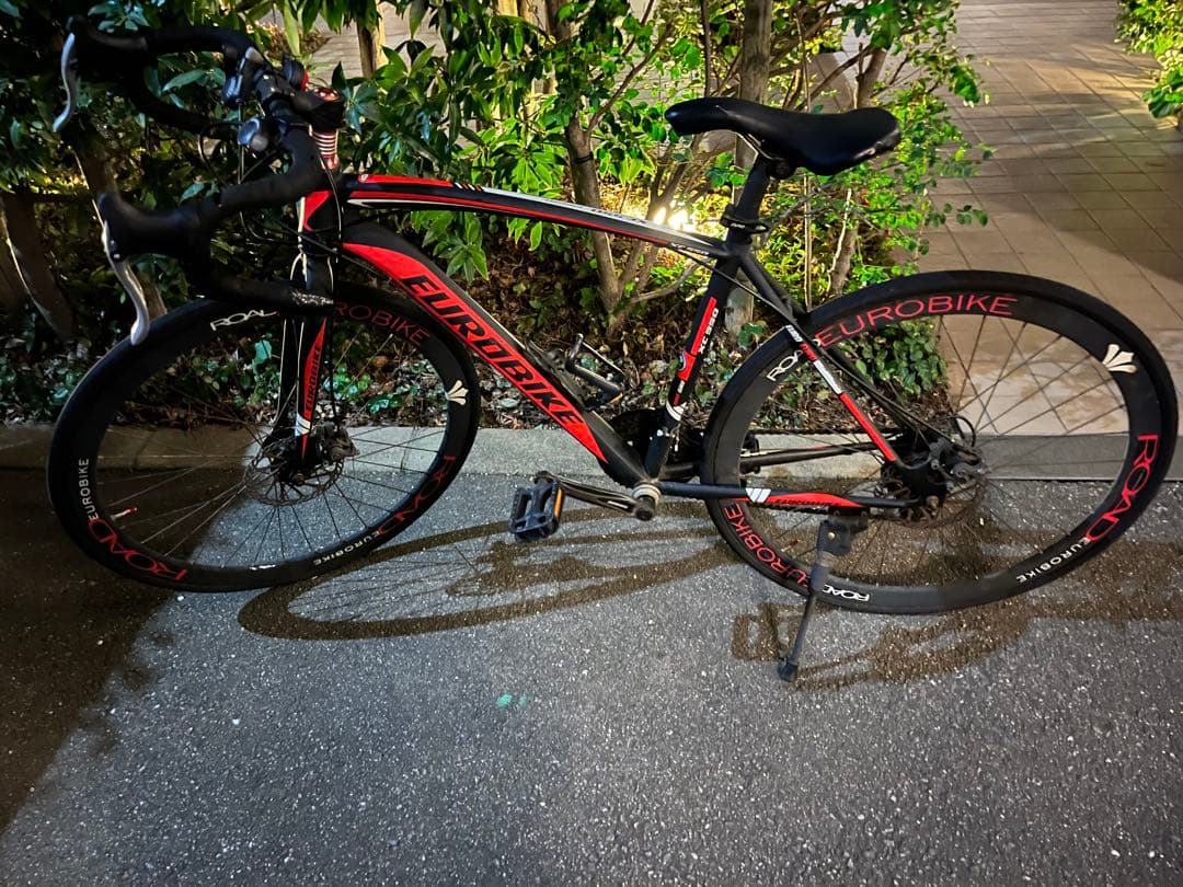 EUROBIKE ロードバイク　12000円本日まで 税込10万円台後半のフルカーボンロードバイクがエルヴスから登場