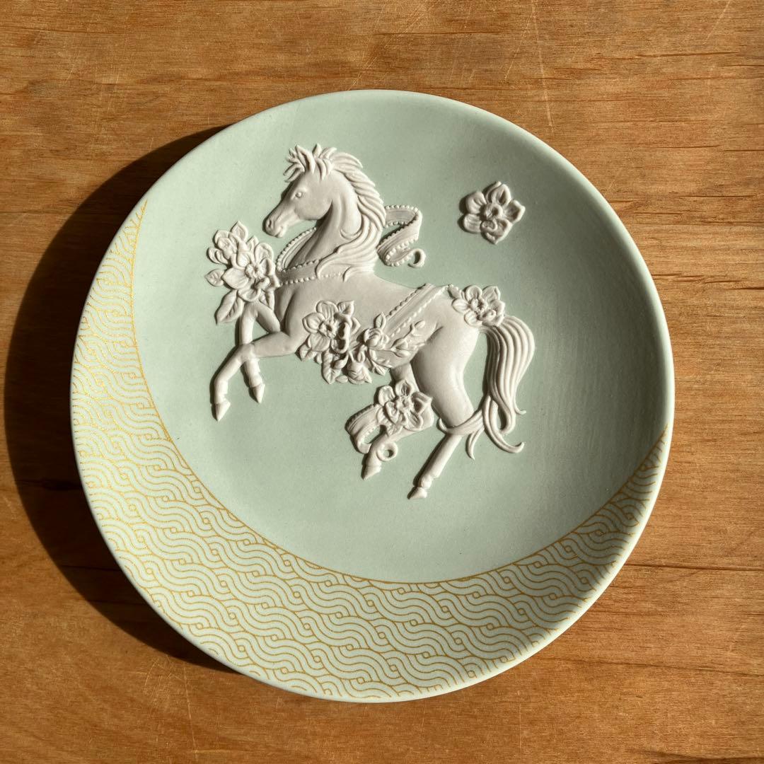 Wedgwood 2026年 干支プレート 馬 - メルカリ
