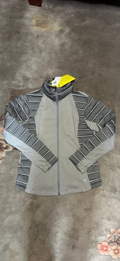 新品DESCENTE DGMQJK06 ジャケット サイズOグレー DESCENTEとJJJJoundとの初コラボレーションアイテムが発売 | EYESCREAM