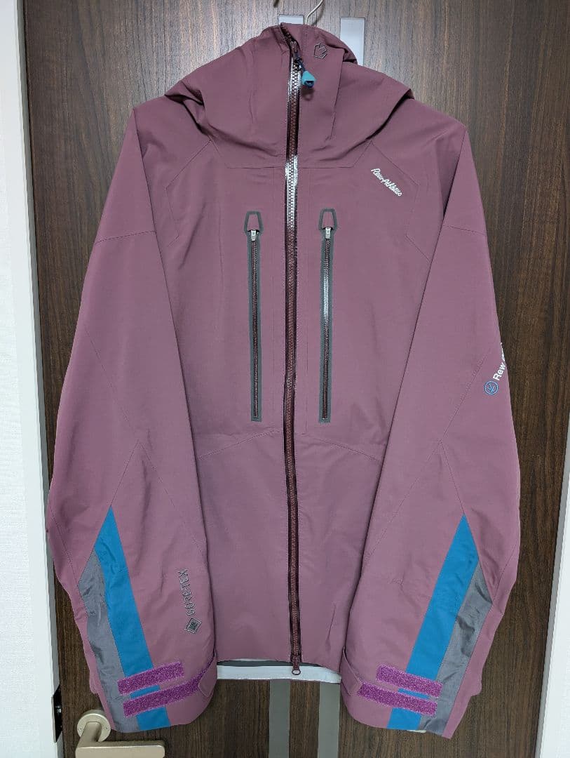 REW 22-23 REALITY リアリティー 上下セット 最終価格！ - メルカリ