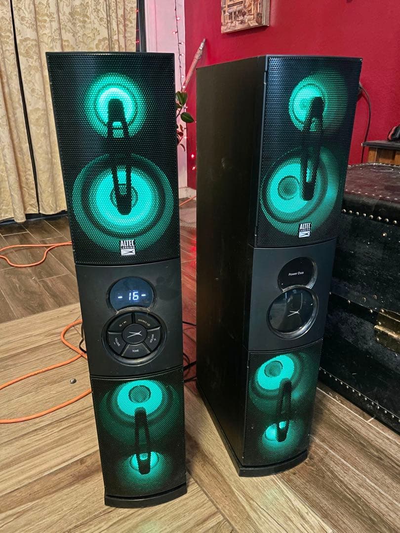 Bluetooth対応カラオケスピーカー LEDライト Amazon.co.jp: VERKB カラオケマイク bluetoothマイク 2本 家庭用