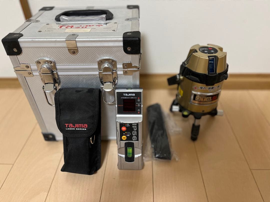 タジマ　レーザー墨出し器 GT8 81+xxG04G+L._AC_UF350,