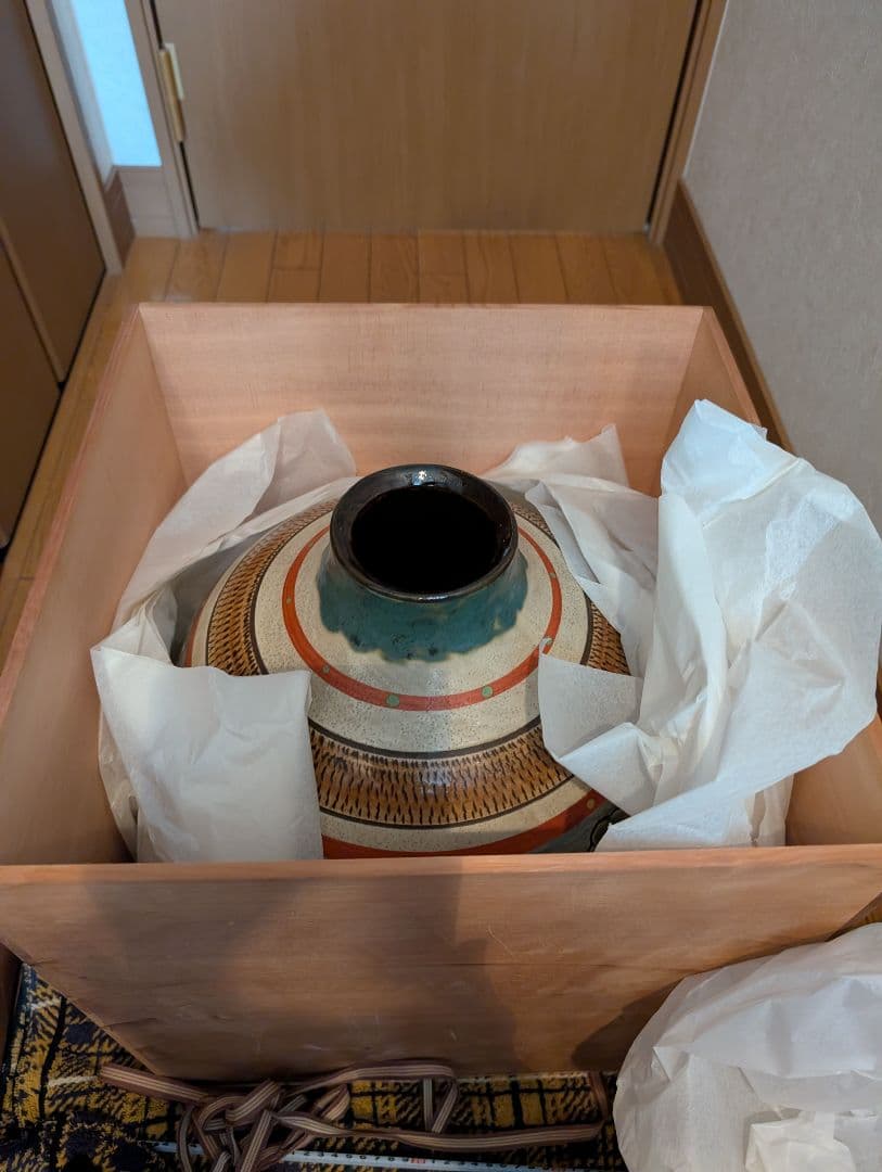 昭和沖縄壷屋焼き 小橋川太郎 木製木箱あり。 - メルカリ