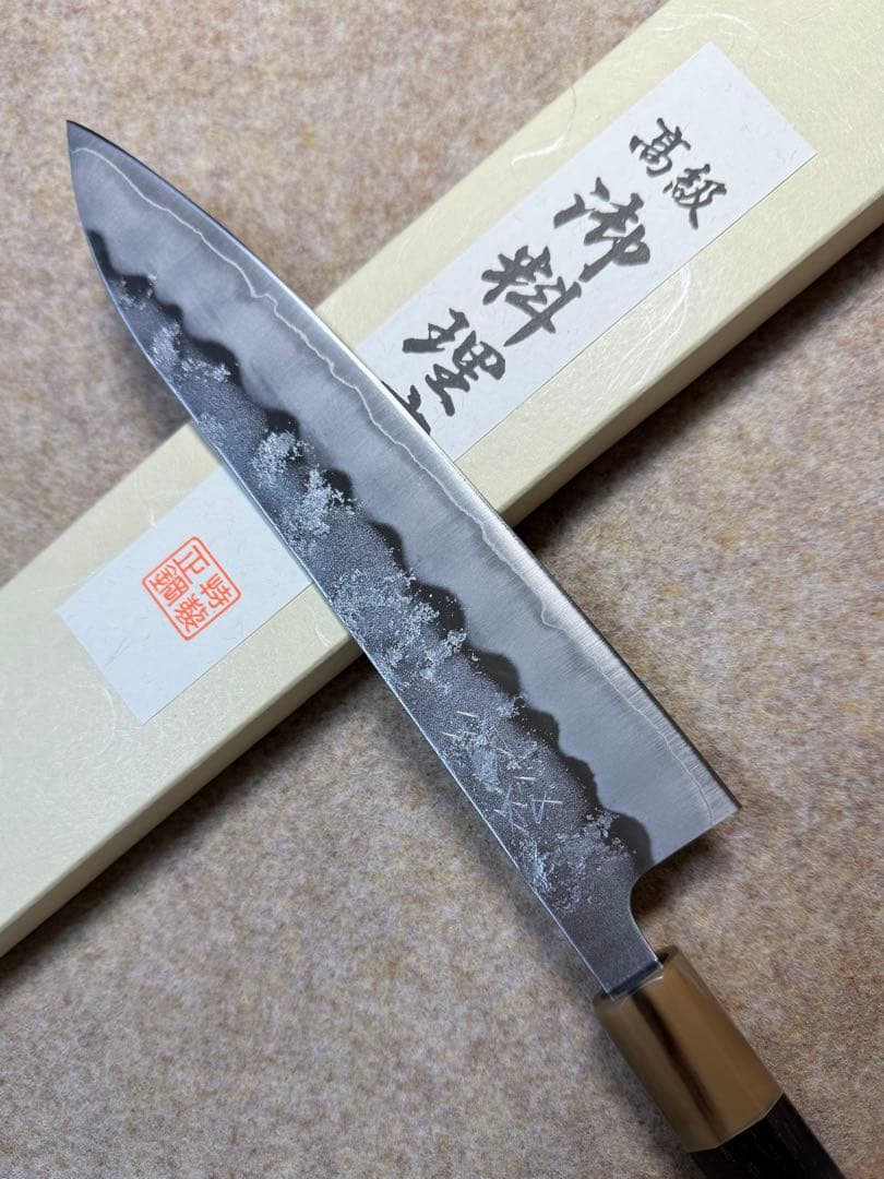 助松和牛刀 包丁7寸銀三鋼梨地紫檀白水牛八角柄