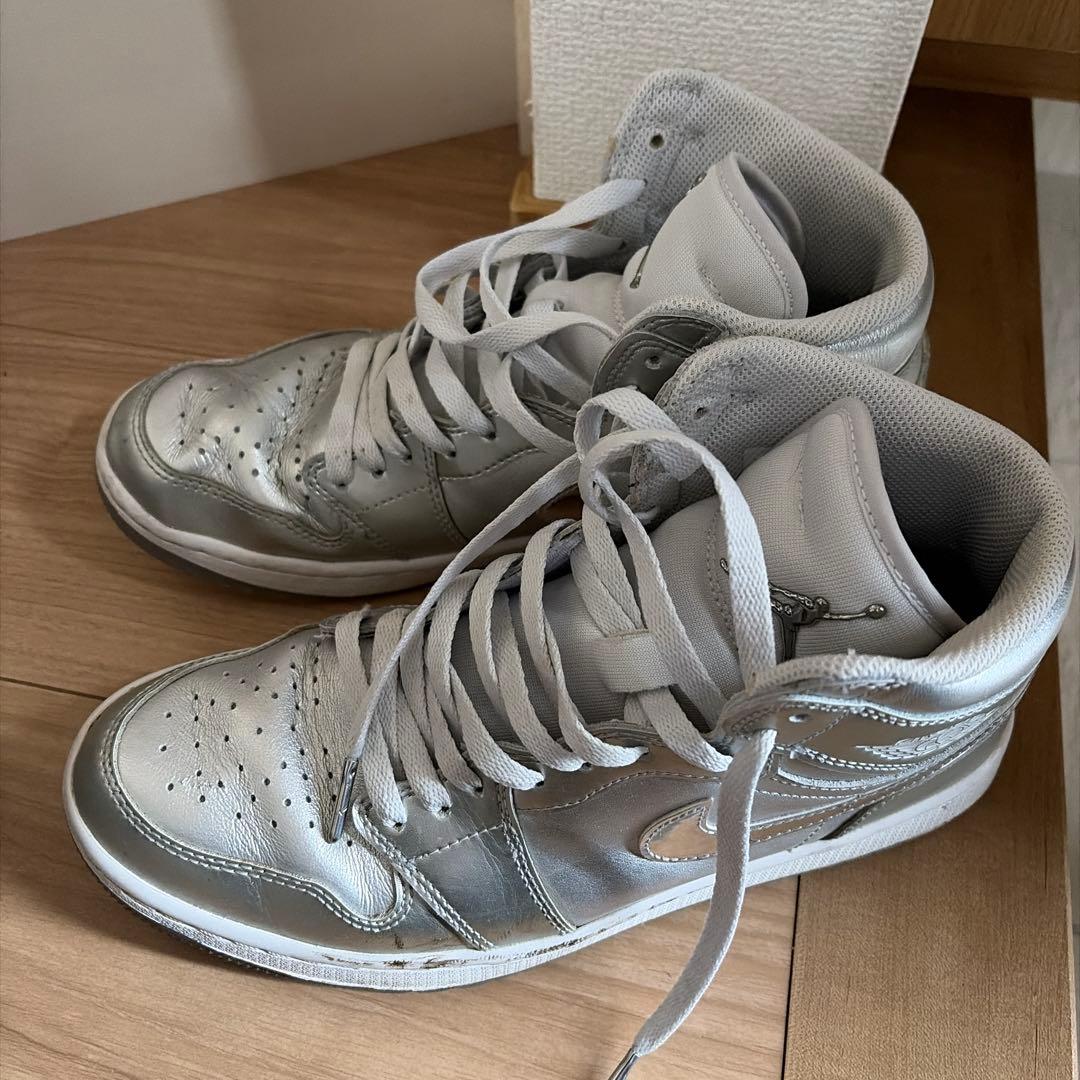 Nike Air Jordan シルバー シューズ 海外12月発売予定】 ナイキ エアジョーダン 1 ハイ ブルックリン