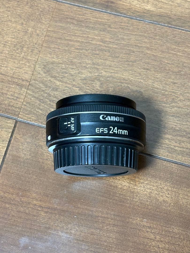 レンズ(単焦点) EFS24mm f2.8 STM キヤノン24mmパンケーキレンズ「EF-S24mm F2.8 STM」。薄くて軽く