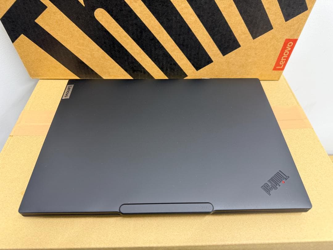 Windowsノート本体 Lenovo ThinkPad T14 Gen 5 ThinkPad T14 Gen 5(AMD) | あらゆるビジネスシーンで活躍する軽量14型